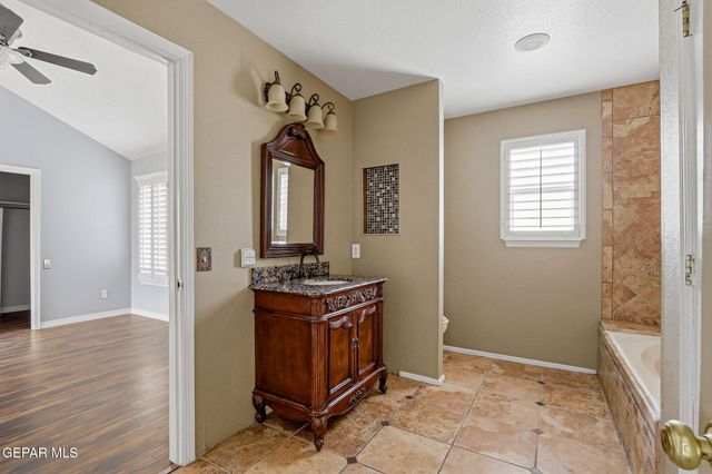 2524 MEMPHIS Avenue, El Paso, TX 79930