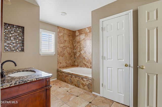 2524 MEMPHIS Avenue, El Paso, TX 79930