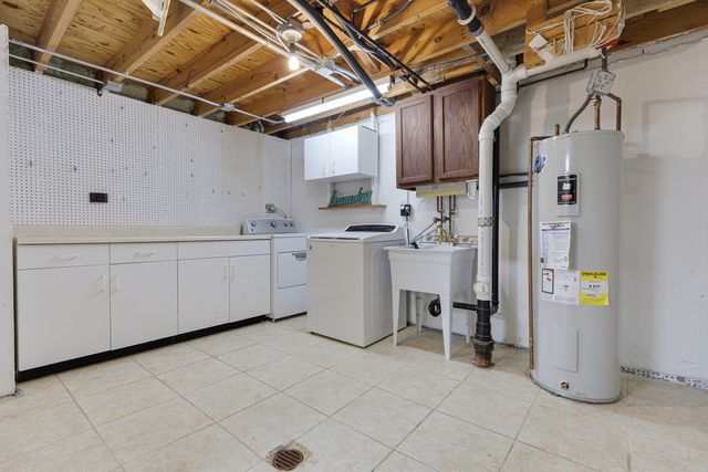 18W088 16th Street, Villa Park, IL 60181