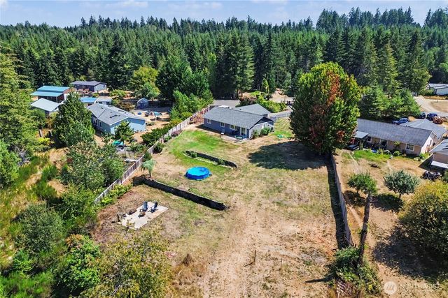 251 E Nikki Lane, Belfair, WA 98528