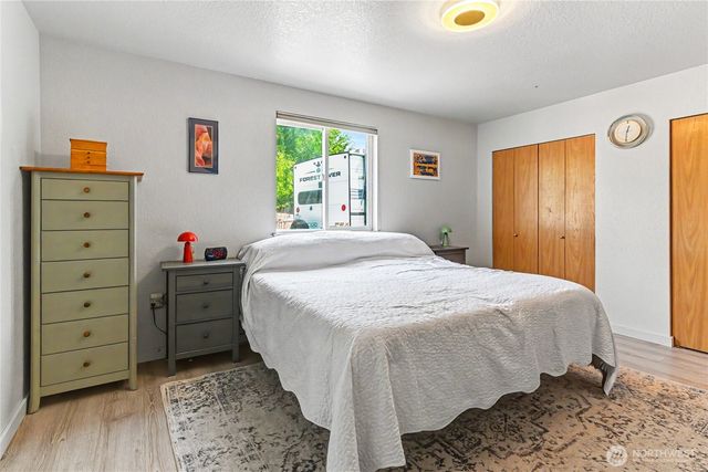 251 E Nikki Lane, Belfair, WA 98528