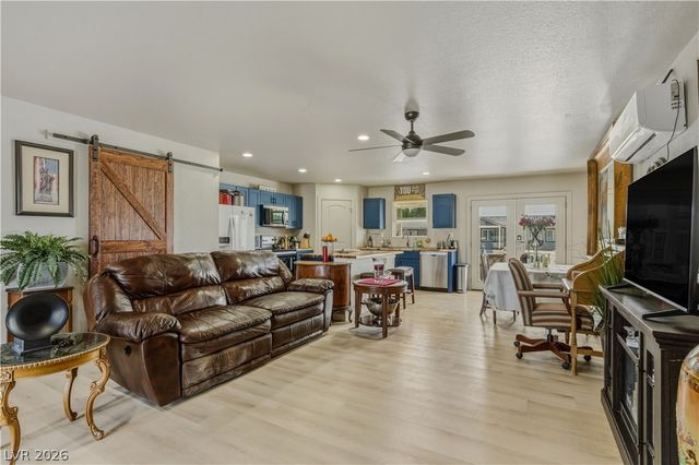 921 West Leffner Drive, Pahrump, NV 89060