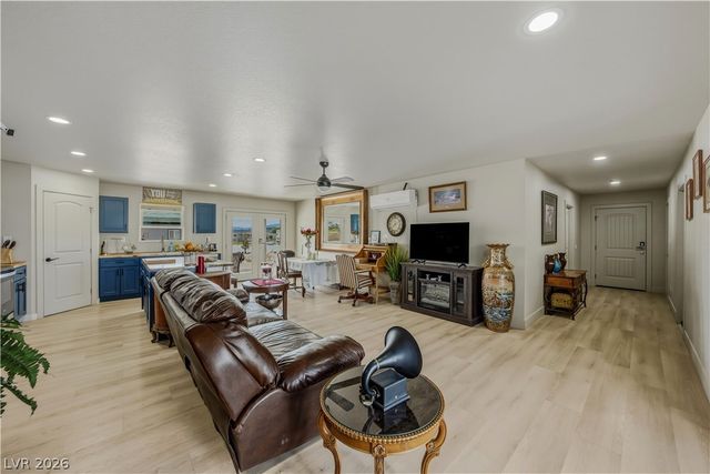 921 West Leffner Drive, Pahrump, NV 89060