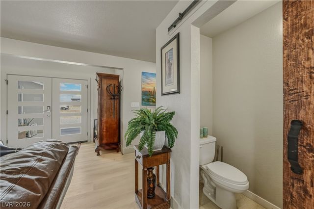 921 West Leffner Drive, Pahrump, NV 89060