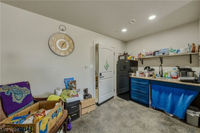 921 West Leffner Drive, Pahrump, NV 89060