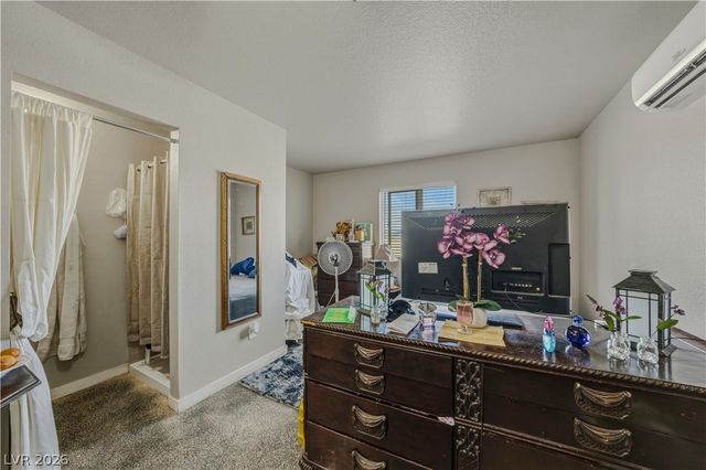 921 West Leffner Drive, Pahrump, NV 89060