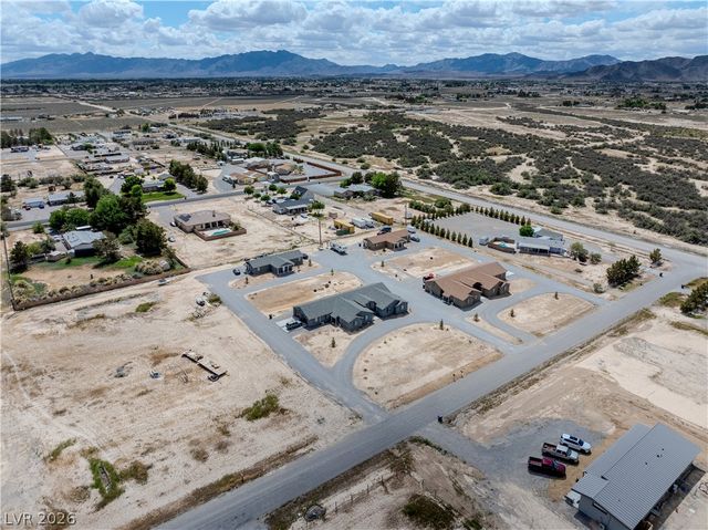 921 West Leffner Drive, Pahrump, NV 89060