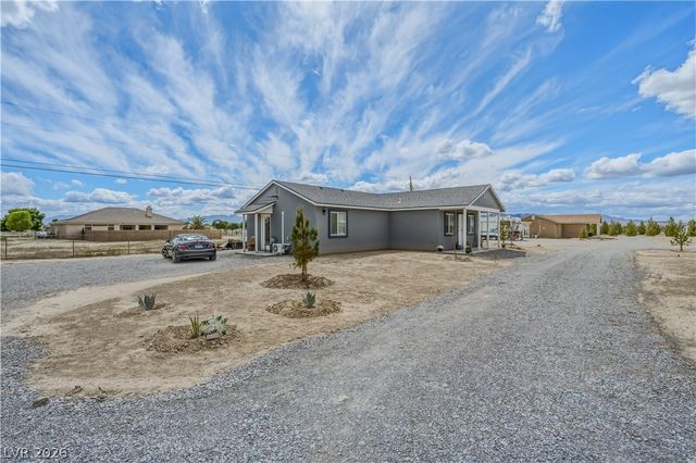 921 West Leffner Drive, Pahrump, NV 89060