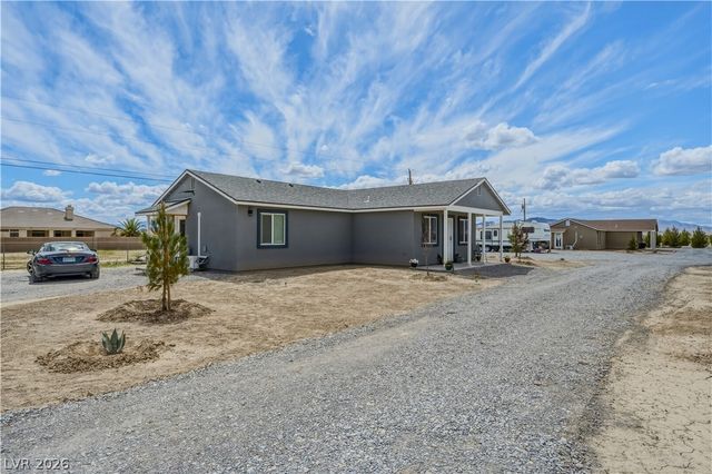921 West Leffner Drive, Pahrump, NV 89060