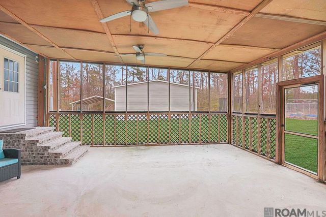 19774 Palmer Rd, Livingston, LA 70754