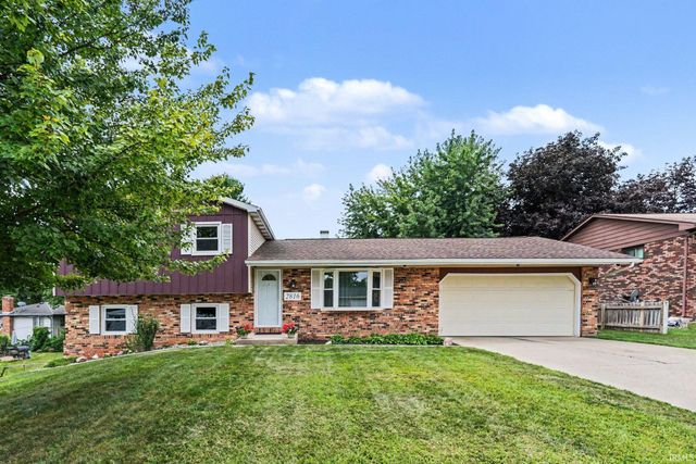 2816 Council Oak Drive, South Bend, IN 46628