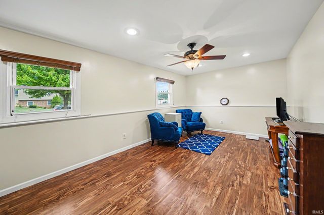 2816 Council Oak Drive, South Bend, IN 46628