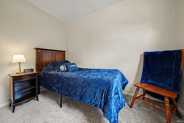 2816 Council Oak Drive, South Bend, IN 46628