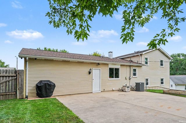 2816 Council Oak Drive, South Bend, IN 46628