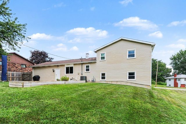 2816 Council Oak Drive, South Bend, IN 46628