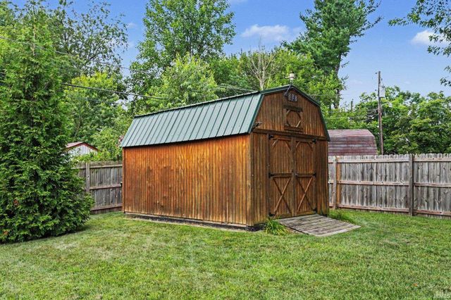 2816 Council Oak Drive, South Bend, IN 46628