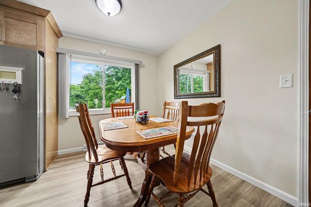 2816 Council Oak Drive, South Bend, IN 46628