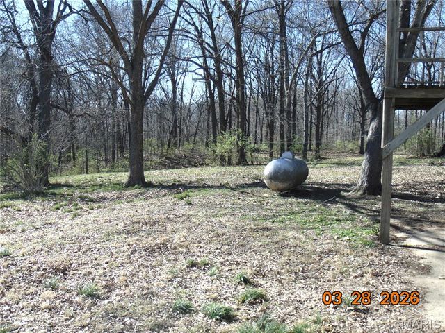 8711 7 Hills Drive, Alton, IL 62002