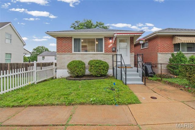 904 Erskine Avenue, Unincorporated, MO 63125