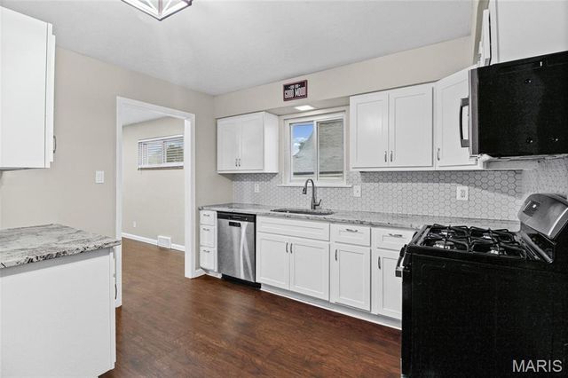 904 Erskine Avenue, Unincorporated, MO 63125