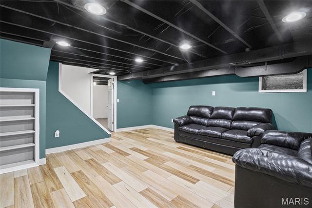 904 Erskine Avenue, Unincorporated, MO 63125