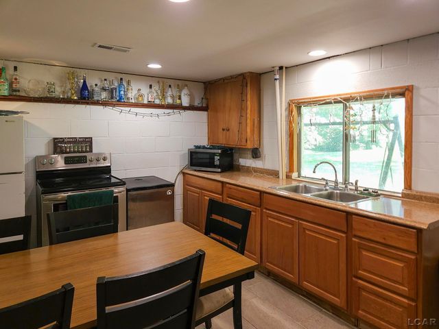 6003 Lake Road, Osseo, MI 49266