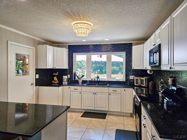 6003 Lake Road, Osseo, MI 49266