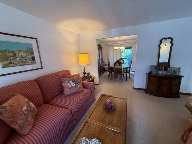 1484 Loretta Dr, Penn Hills, PA 15235