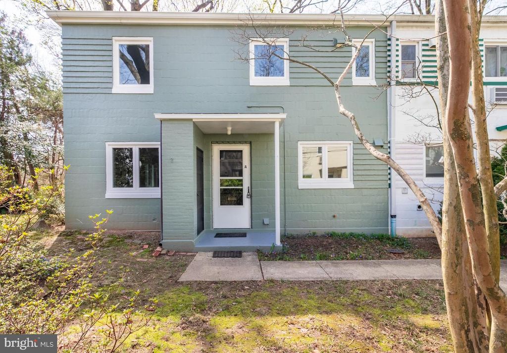 Image 1 of property listing at 4-A RIDGE RD, Greenbelt, MD 20770