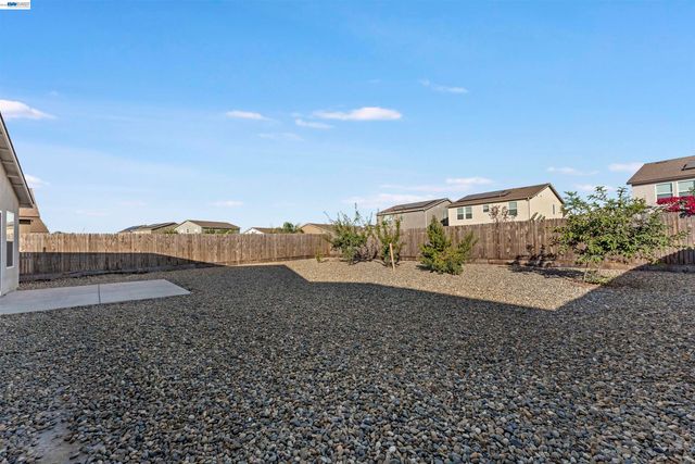 4577 Isabel Ct, Merced, CA 95348