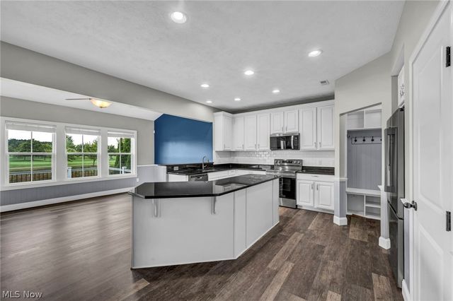 3238 Seven Bridges Road, Medina, OH 44256