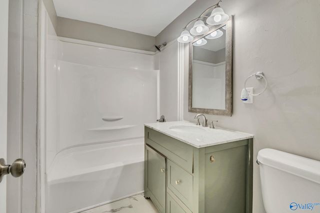 1226 Rison Avenue NE, Huntsville, AL 35801