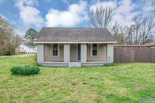 1226 Rison Avenue NE, Huntsville, AL 35801