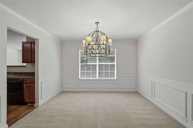 385 Kentwood Springs Drive, Hampton, GA 30228
