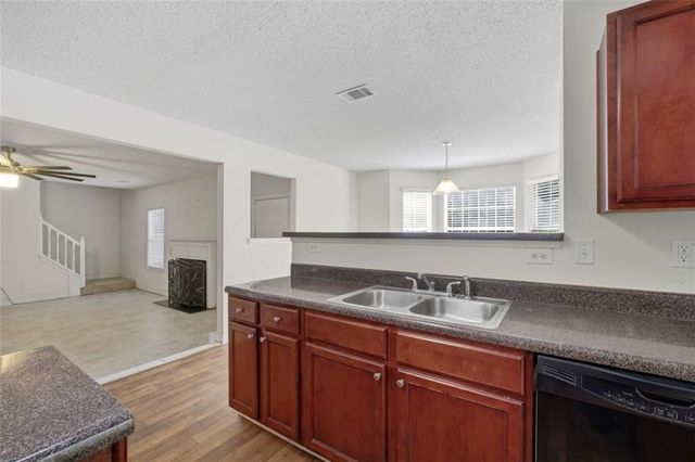 385 Kentwood Springs Drive, Hampton, GA 30228