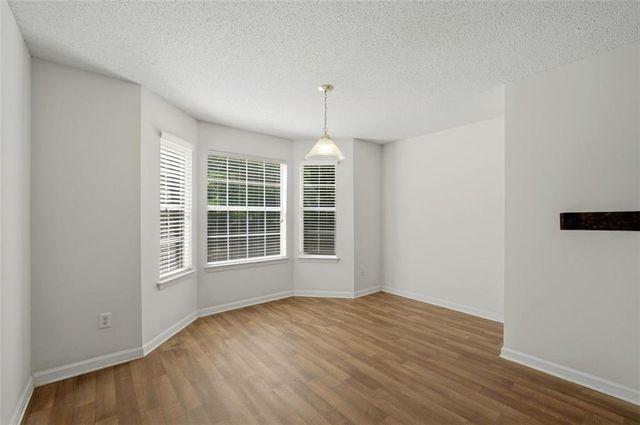 385 Kentwood Springs Drive, Hampton, GA 30228