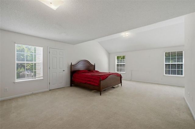 385 Kentwood Springs Drive, Hampton, GA 30228