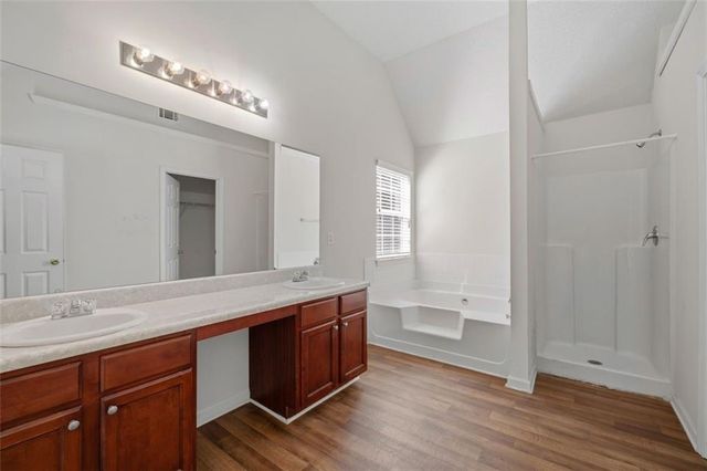 385 Kentwood Springs Drive, Hampton, GA 30228