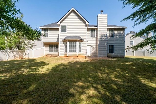385 Kentwood Springs Drive, Hampton, GA 30228