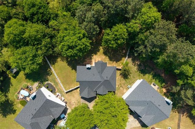 385 Kentwood Springs Drive, Hampton, GA 30228