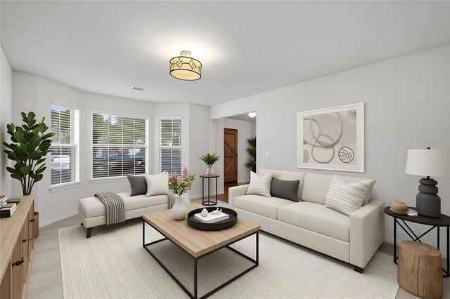 385 Kentwood Springs Drive, Hampton, GA 30228