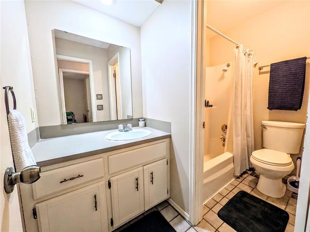 308 Ranch Circle, Enid, OK 73703