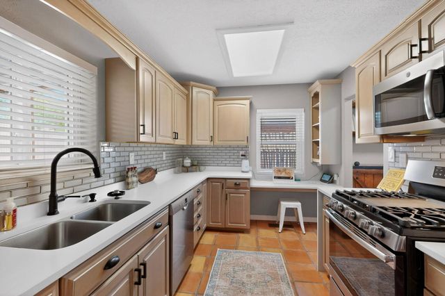1617 Anderson Place SE, Albuquerque, NM 87108