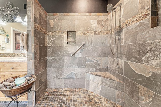 657 S Placita Del Desierto, Green Valley, AZ 85614