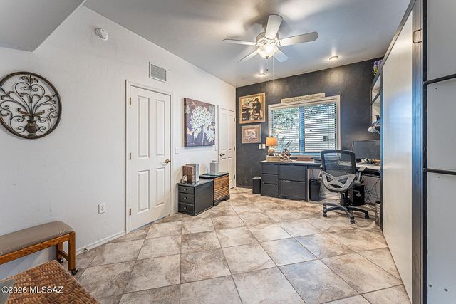 657 S Placita Del Desierto, Green Valley, AZ 85614