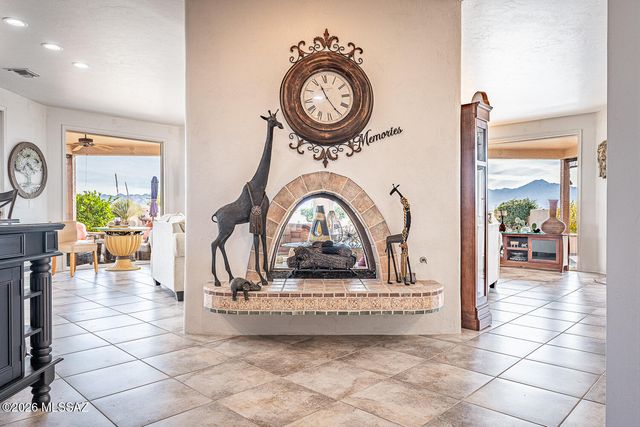 657 S Placita Del Desierto, Green Valley, AZ 85614