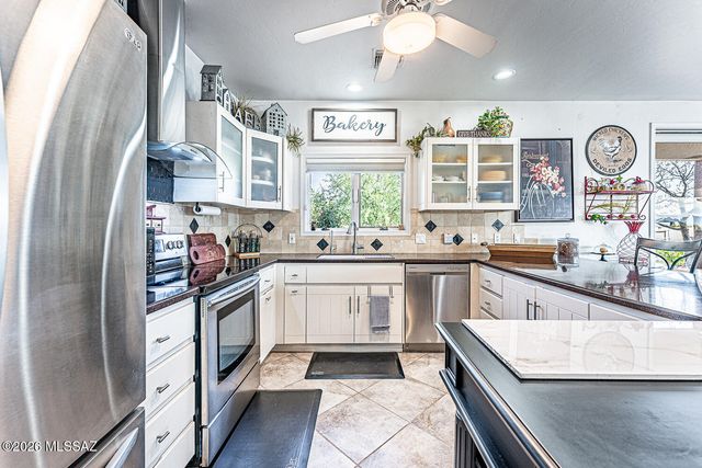 657 S Placita Del Desierto, Green Valley, AZ 85614