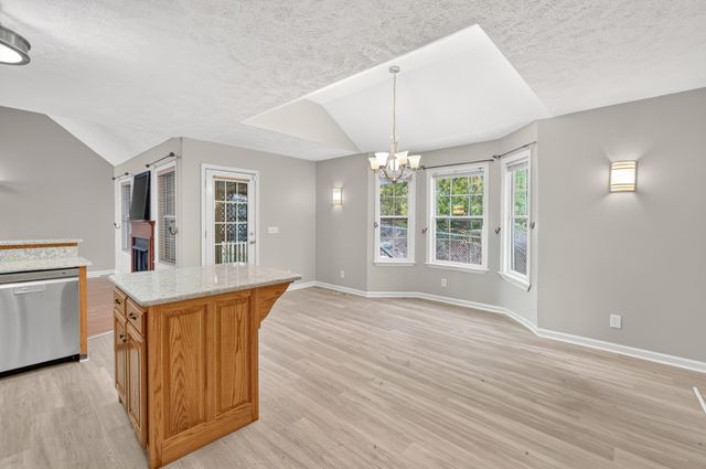 210 Matt Dr, Bell Buckle, TN 37020