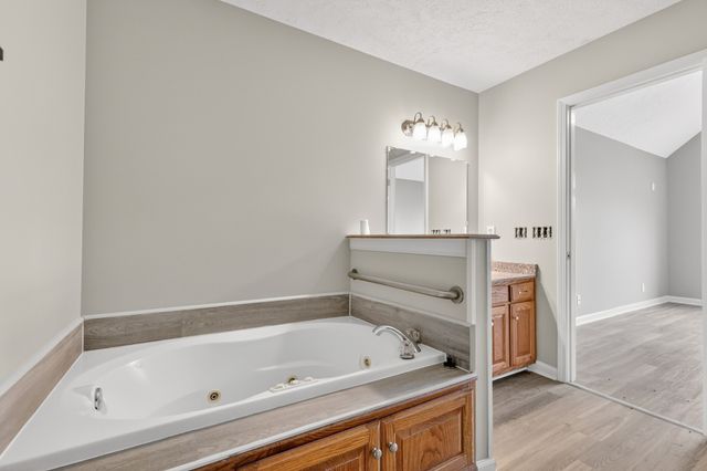 210 Matt Dr, Bell Buckle, TN 37020