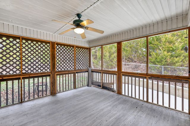 210 Matt Dr, Bell Buckle, TN 37020